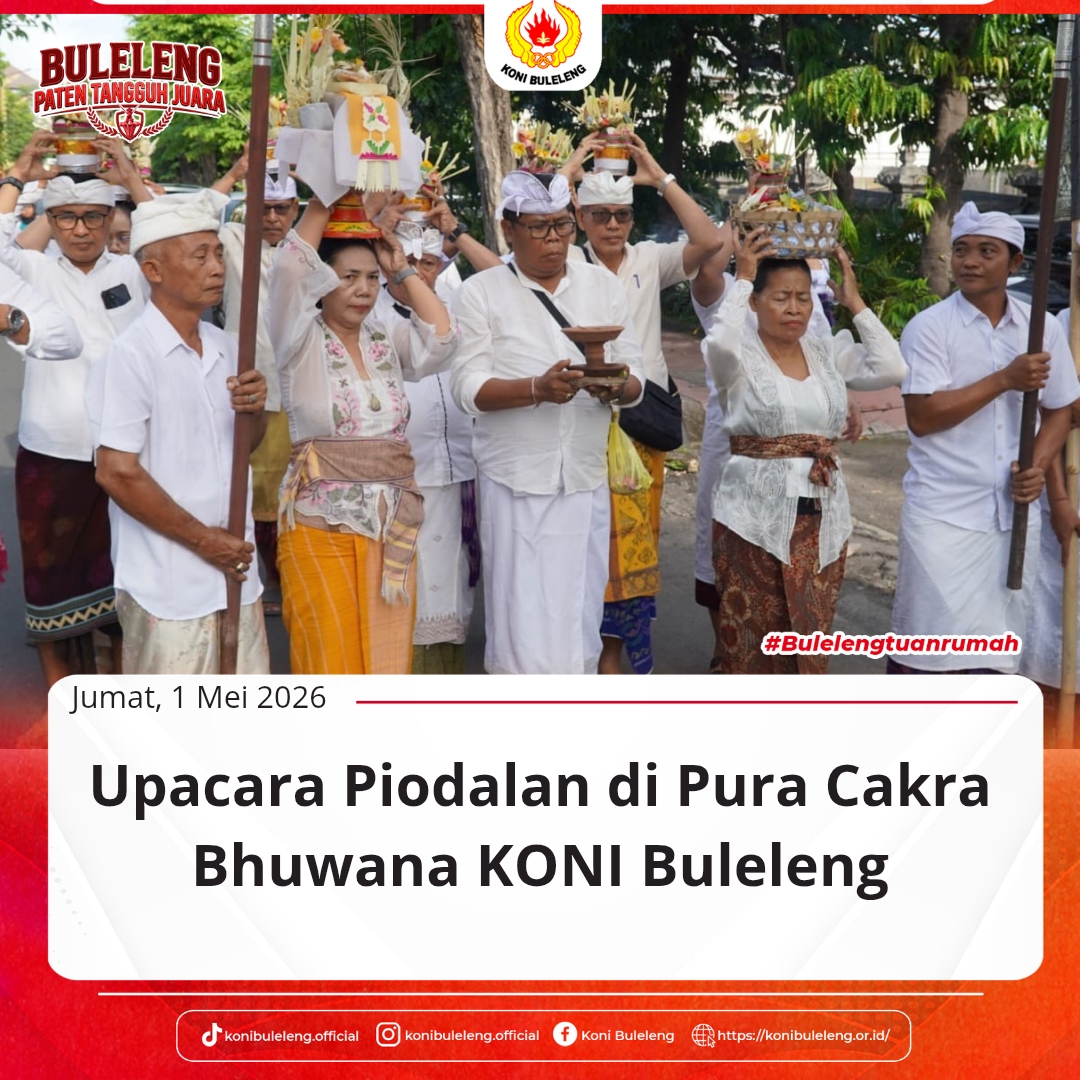 Upacara piodalan di Pura Cakra Bhuwana KONI Buleleng